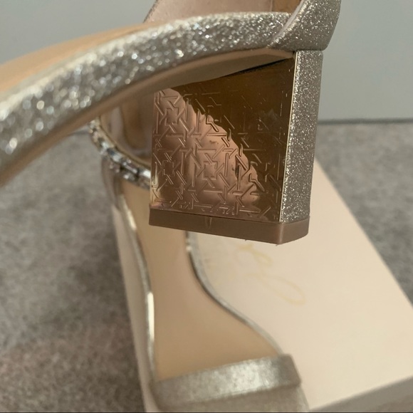 Jewel Badgley Mischka Gold Katerina Ankle Strap Sandal - Picture 7 of 11